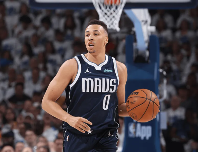 不容易啊！埃克萨姆上一次在季后赛命中三分还是在2018年5月