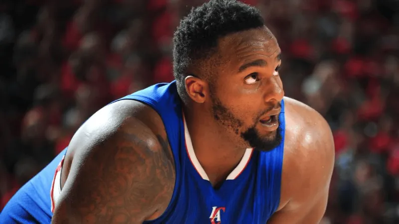 前NBA 球员格伦·戴维斯因诈骗联盟福利计划被判处40 个月监禁