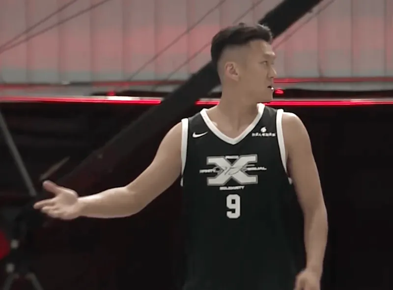 街球比赛：北京X队87:78击败广东67 杨征14分4篮板